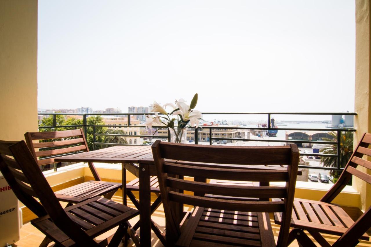 Holidays2Malaga Terraza & Junto Puerto Deportivo Kültér fotó